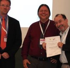 CSCW-Dissertationspreis der Gesellschaft für Informatik 2015: Honorable-Mention für „Emergent Collaboration Infrastructures“ von Dr. Christian Reuter CSCW-Dissertationspreis der Gesellschaft für Informatik 2015: Honorable-Mention für „Emergent Collaboration Infrastructures“ von Dr. Christian Reuter