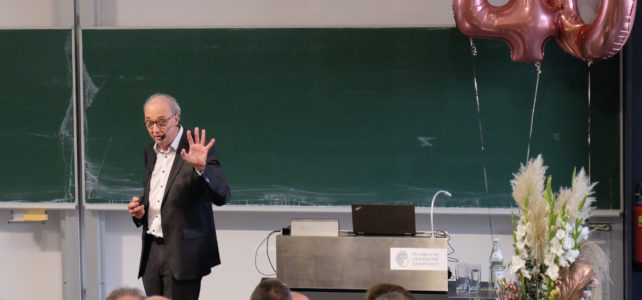 Ein überfüllter Hörsaal wie im ersten Semester – Abschiedsvorlesung von Prof. Johannes Buchmann Ein überfüllter Hörsaal wie im ersten Semester – Abschiedsvorlesung von Prof. Johannes Buchmann