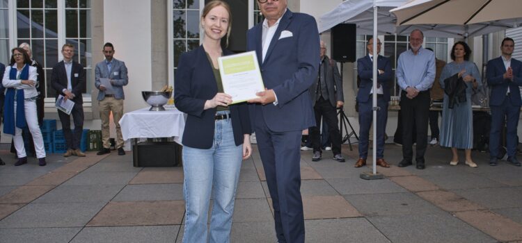 Award for Outstanding Scientific Achievements of Vereinigung von Freunden der Technischen Universität zu Darmstadt e.V. for Dr. Katrin Hartwig Award for Outstanding Scientific Achievements of Vereinigung von Freunden der Technischen Universität zu Darmstadt e.V. for Dr. Katrin Hartwig