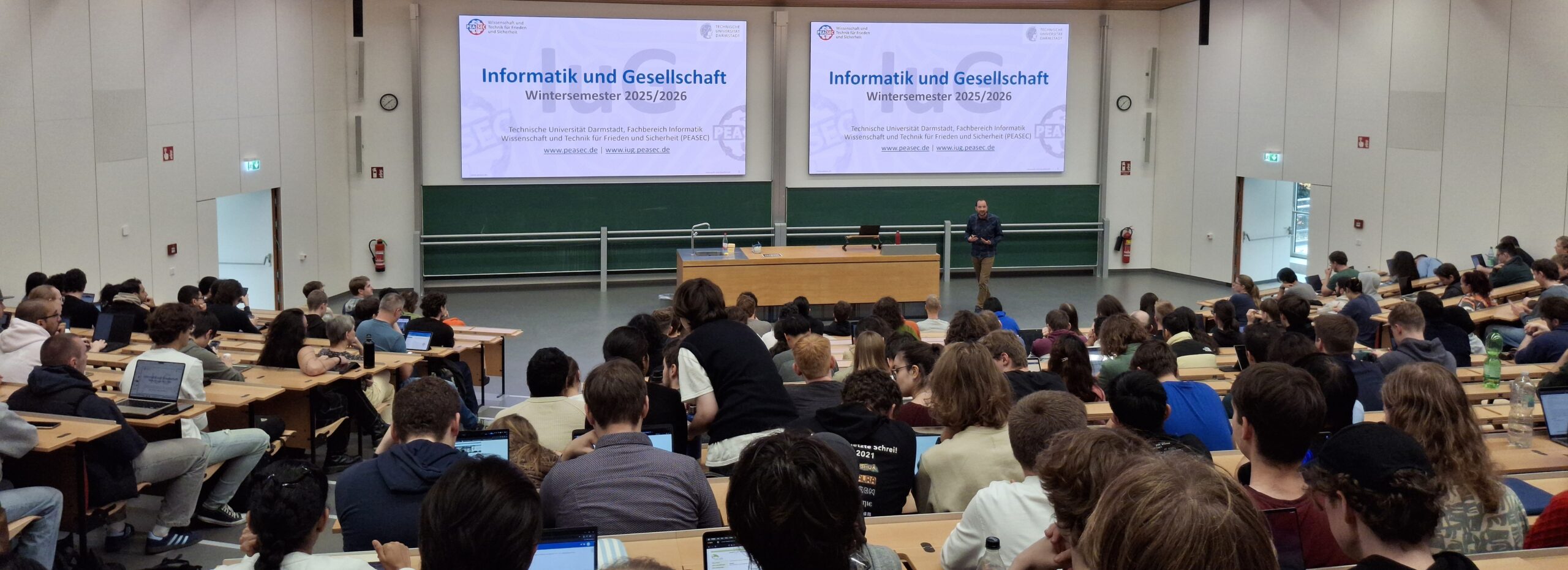 PEASEC offers highly-relevant interdisciplinary courses.